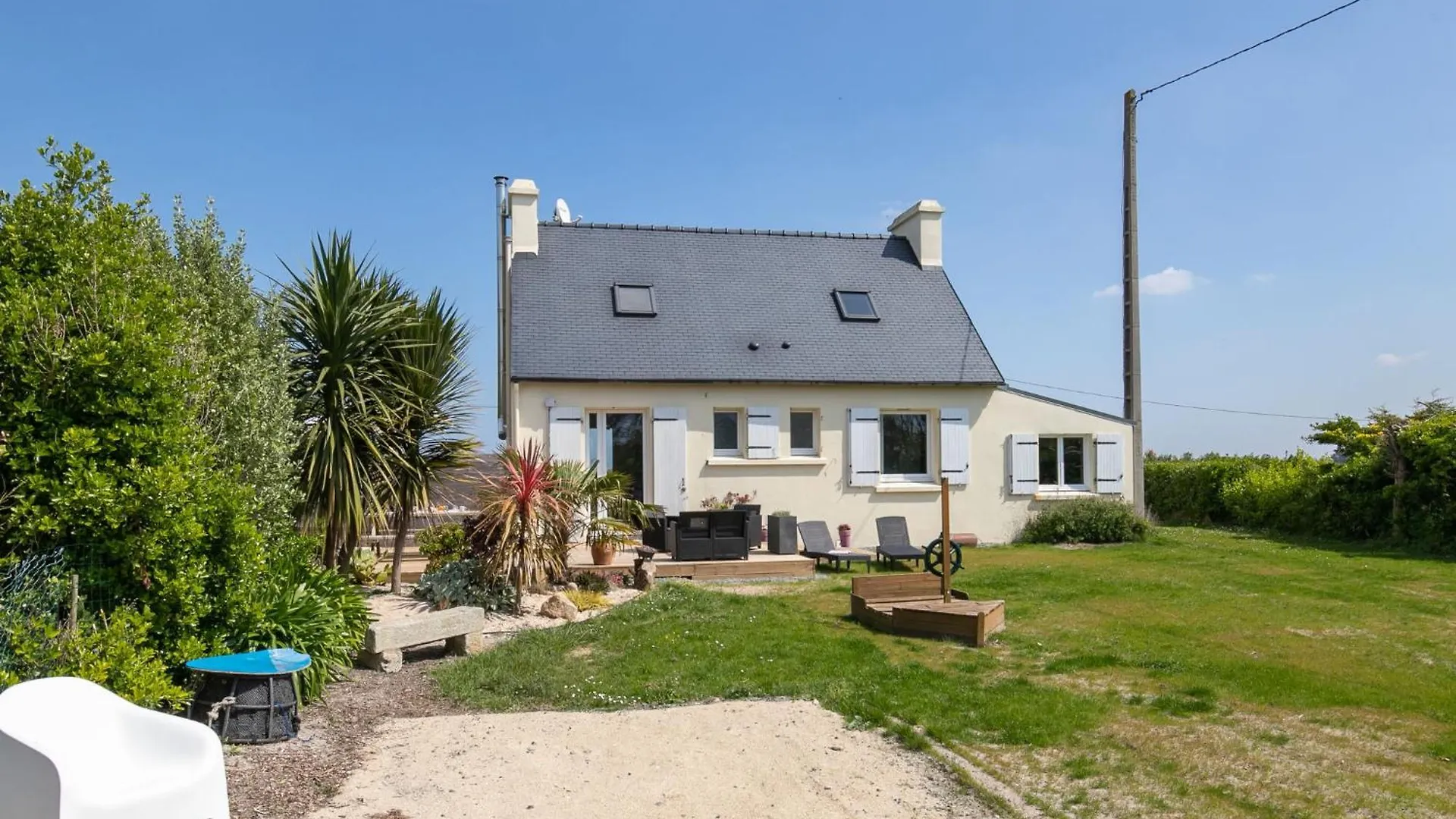 Holiday Home Le Bruit De La Mer - Trouz Ar Mor By Interhome Kerlouan