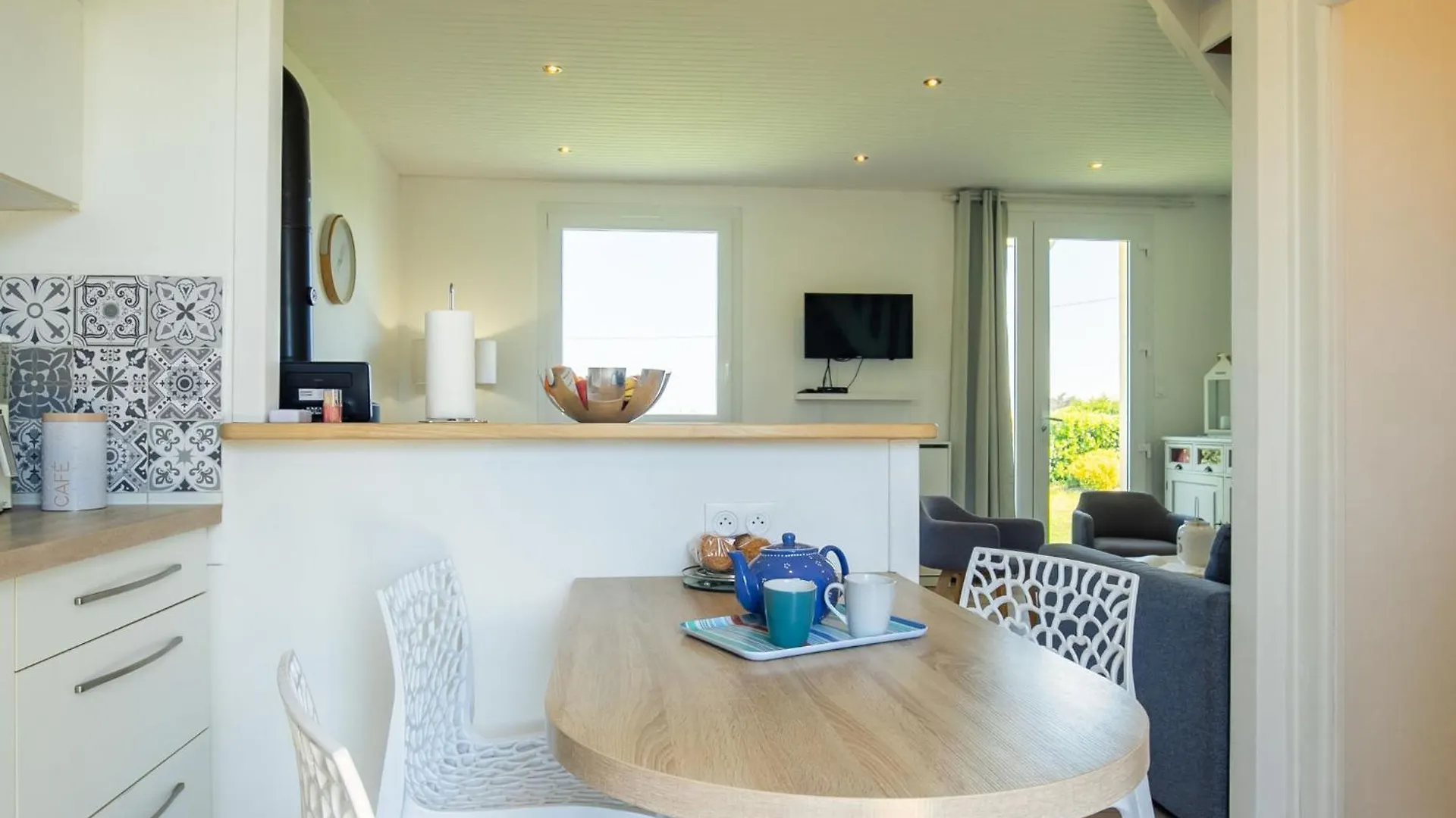 Holiday Home Le Bruit De La Mer - Trouz Ar Mor By Interhome Kerlouan